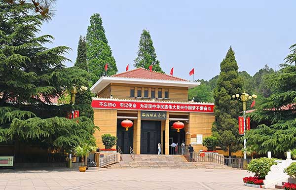 西柏坡红色教育